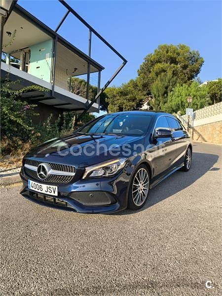 Usado Mercedes CLA220 Shooting Brake AMG line 177 CV (130 kW) 2016 Azul Familiar