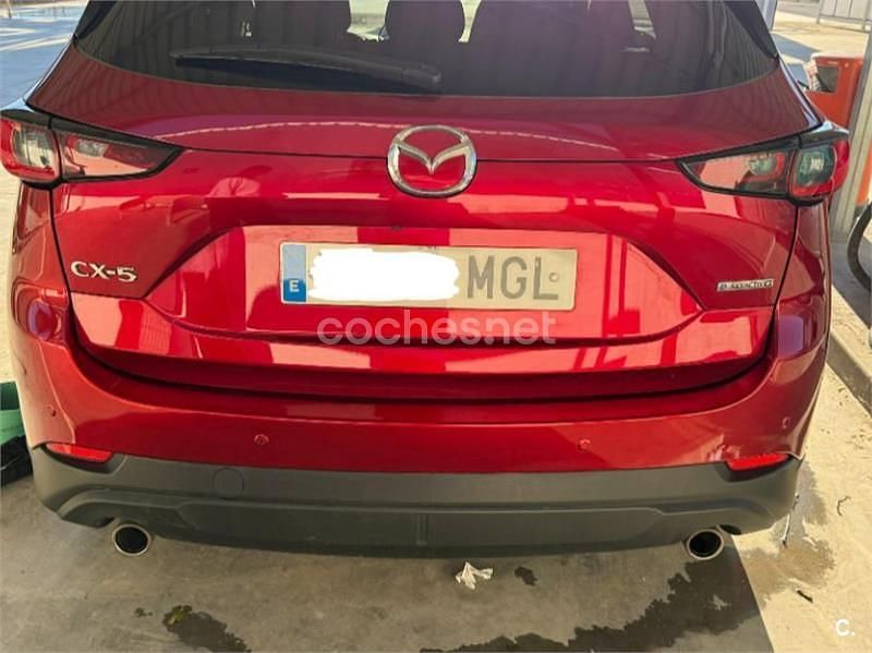 Usado Mazda CX-5 Exclusive-Line 165 CV (121 kW) 2023 Granate SUV