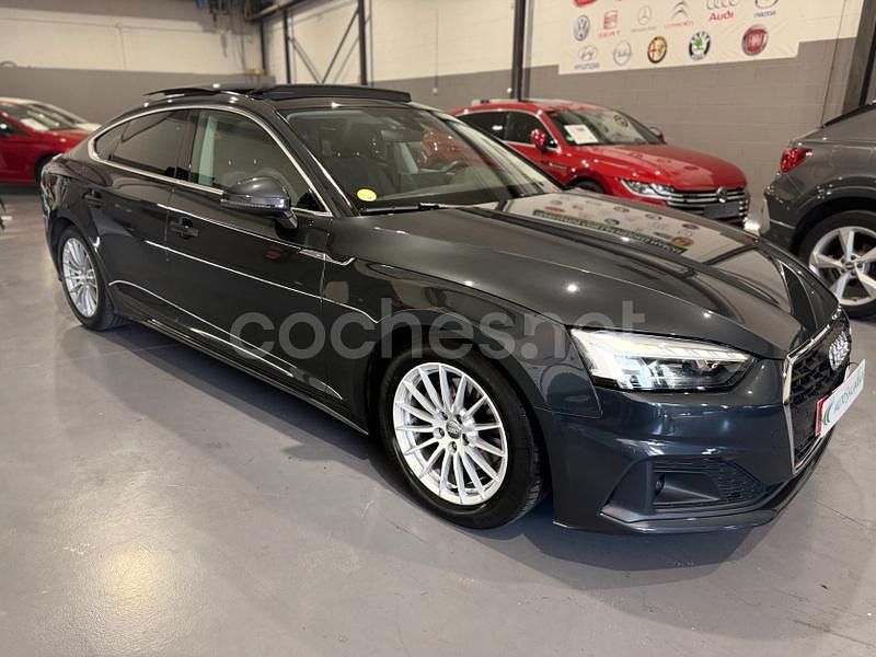 Gris / plata Usado 2020 Audi A5 Sportback Berlina | 27.490 € (Buen precio) - Imagen 1/4