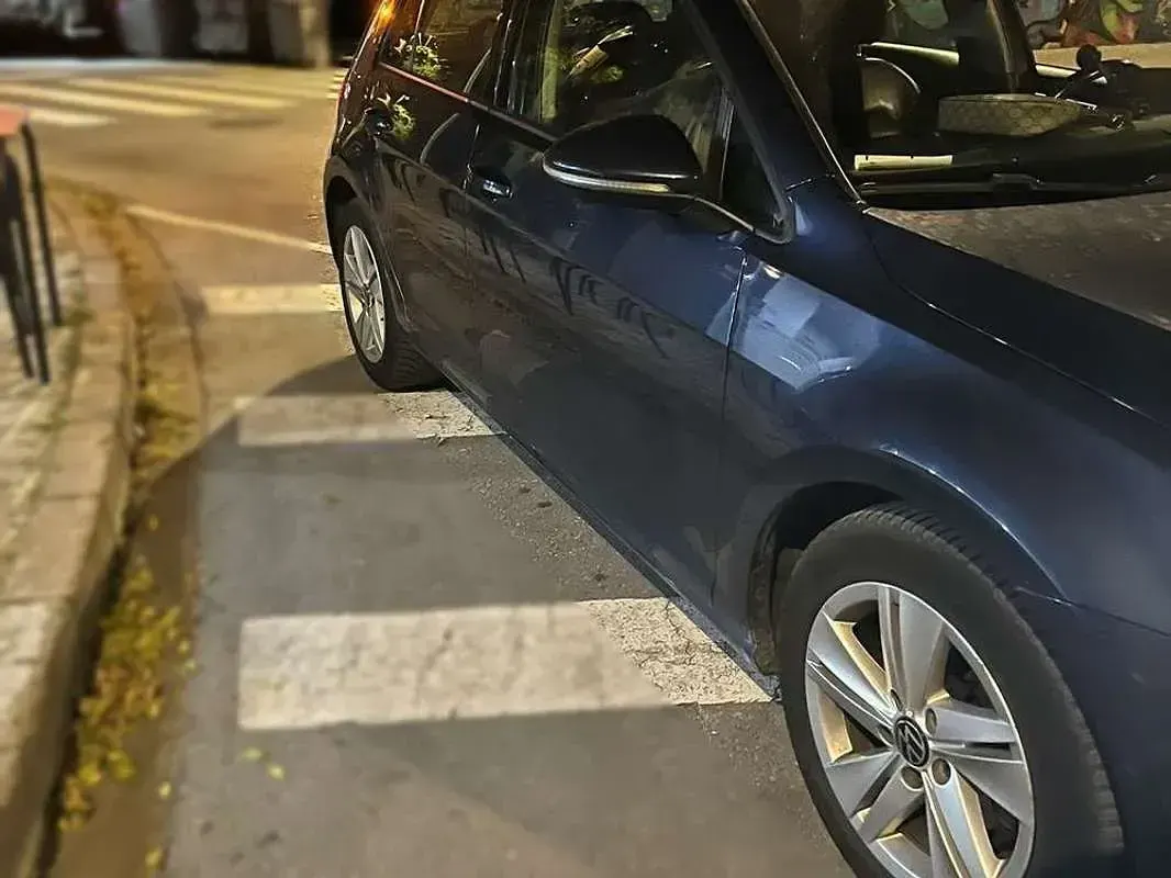 Usado VW Golf VII Sportline 110 CV (80 kW) 2014 Azul Utilitario