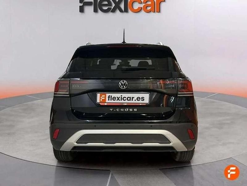 Usado VW T-Cross 95 CV (69 kW) 2024 Negro SUV