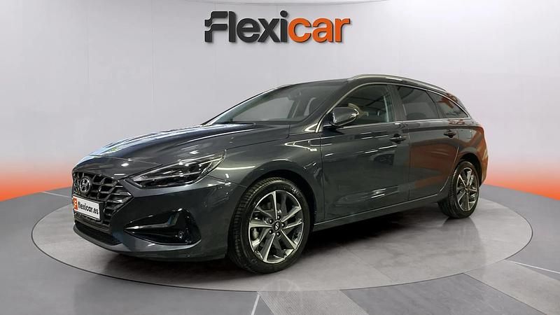 Usado Hyundai i30 101 CV (74 kW) 2024 Gris Familiar