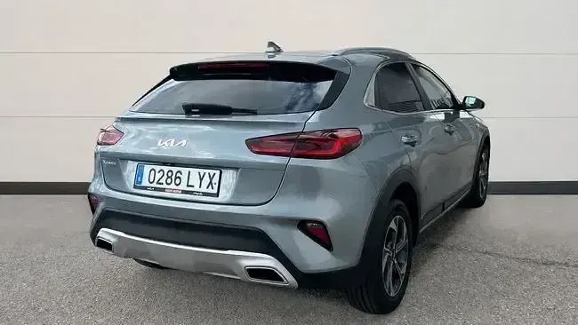 Usado Kia XCeed 160 CV (117 kW) 2022 Gris SUV