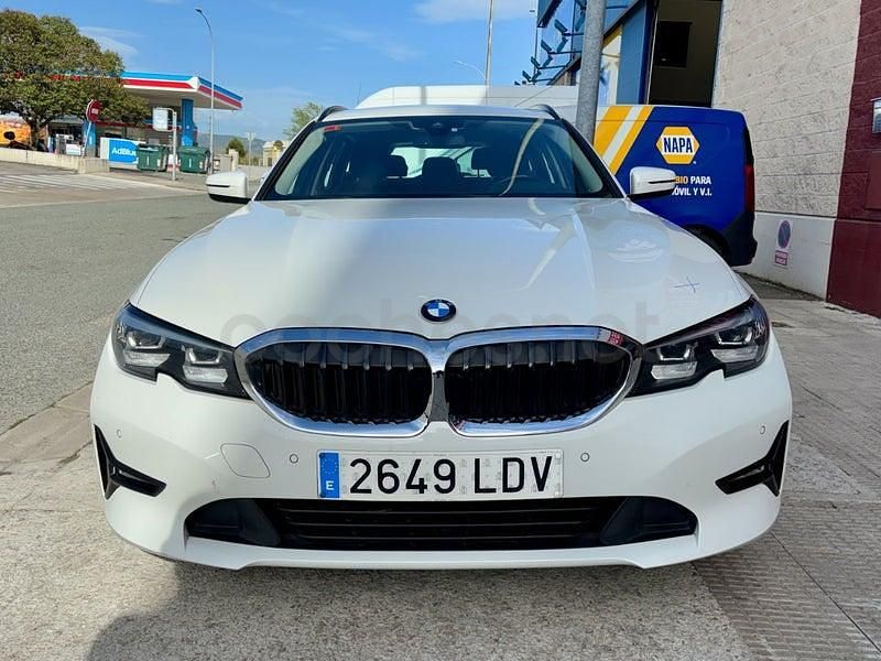 Usado BMW 318 150 CV (110 kW) 2020 Blanco Familiar