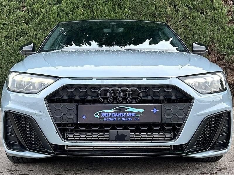 Usado Audi A1 Sportback Competition 207 CV (152 kW) 2023 Gris / plata Utilitario