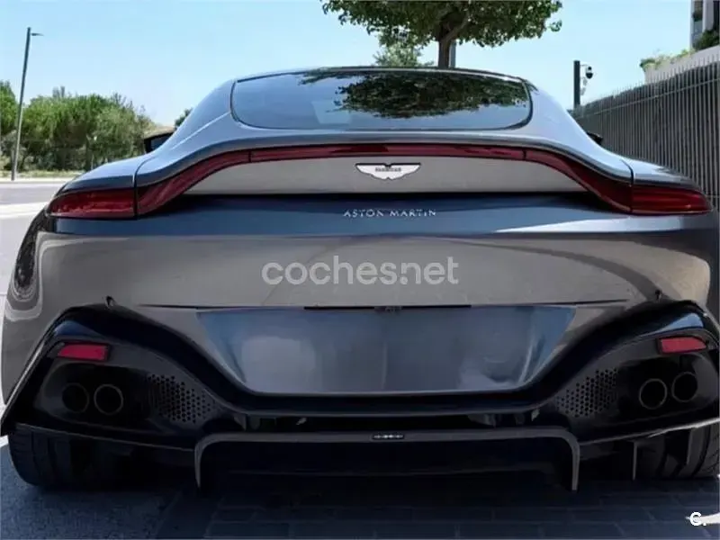 Usado Aston Martin V8 Vantage 510 CV (375 kW) 2020 Gris / plata Coupe