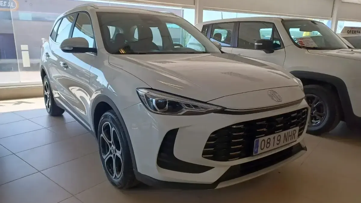 Usado MG ZS Luxury 197 CV (144 kW) 2025 Otro SUV