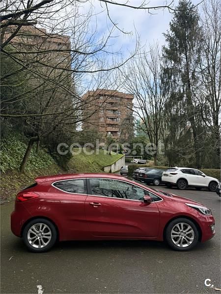 Usado Kia Ceed GT 110 CV (80 kW) 2013 Rojo Berlina