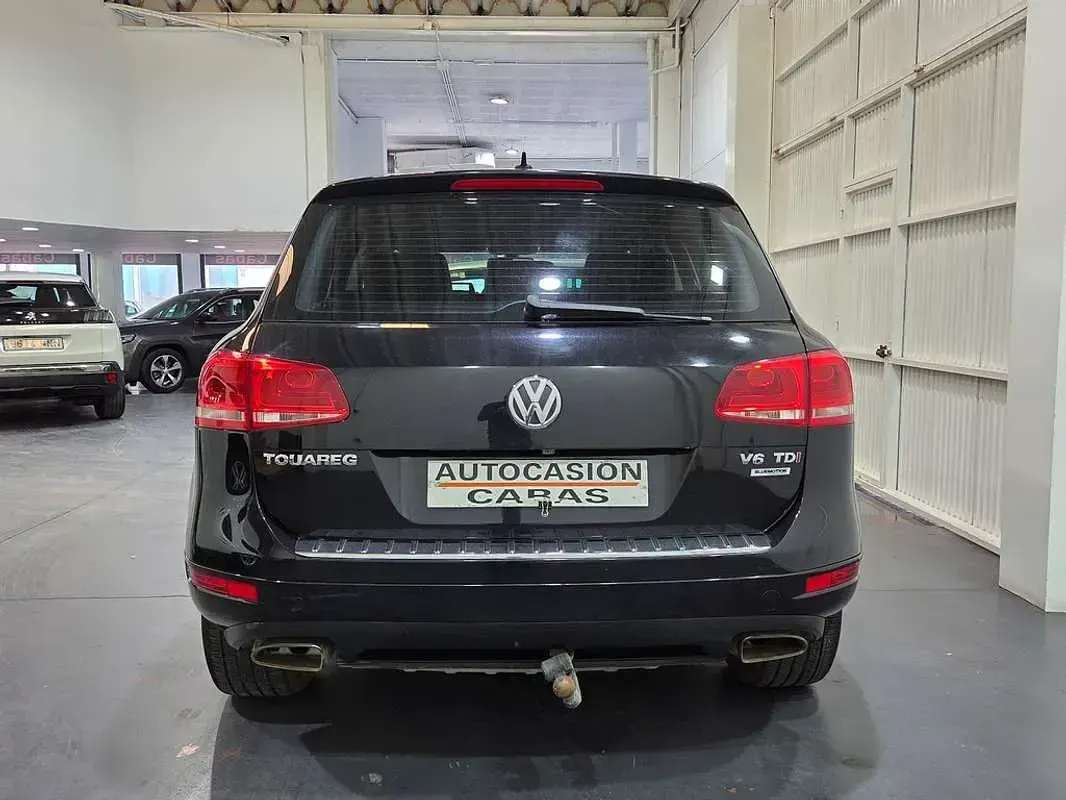 Usado VW Touareg 245 CV (180 kW) 2011 Negro SUV