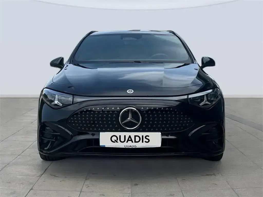 Usado Mercedes CLA 250+ 200 kW (272 CV) 2026 Negro cosmos Berlina