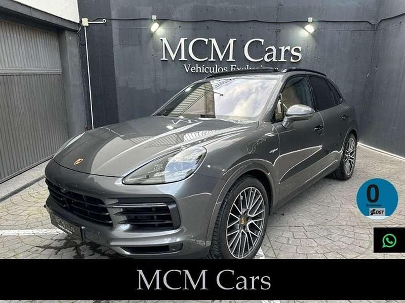 Gris Usado 2018 Porsche Cayenne SUV | 47.999 € (Precio justo) - Imagen 1/4