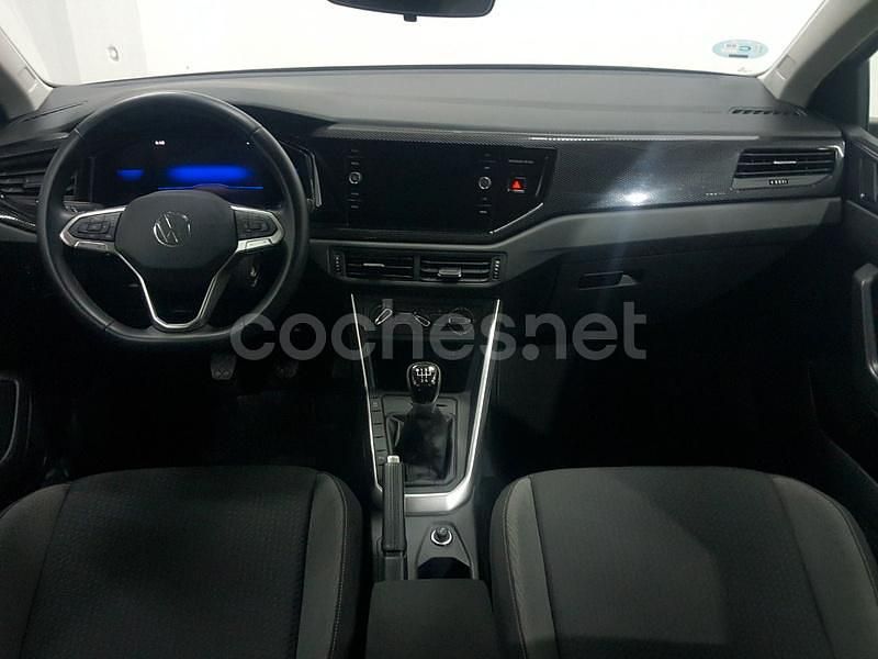 Usado VW Polo Life 95 CV (69 kW) 2024 Gris / plata Berlina