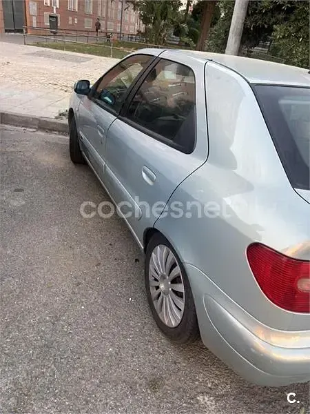Usado Citroën Xsara 110 CV (80 kW) 2003 Gris / plata Berlina