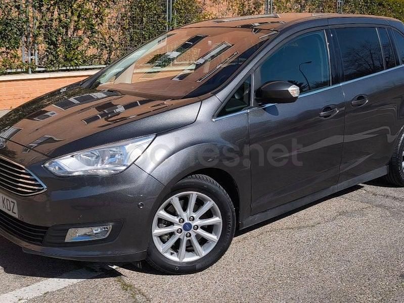 Usado Ford Grand C-Max Titanium 150 CV (110 kW) 2017 Gris / plata Monovolumen
