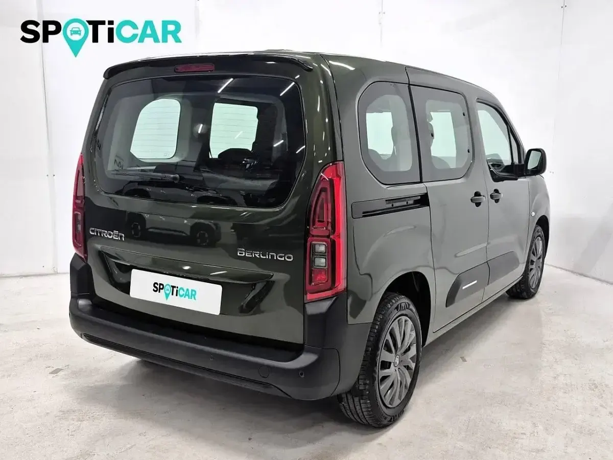 Usado Citroën Berlingo 102 CV (75 kW) 2025 Verde Monovolumen