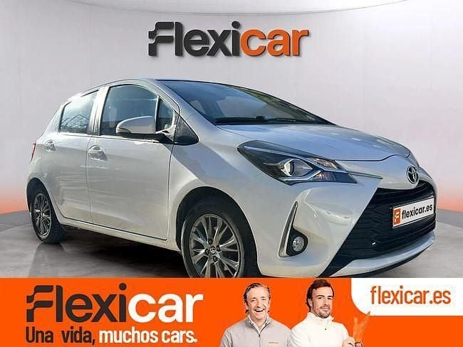 Blanco Usado 2019 Toyota Yaris Active Utilitario | 11.990 € (Precio justo) - Imagen 1/4
