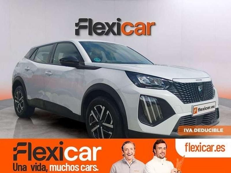 Usado Peugeot 2008 Active 101 CV (74 kW) 2023 Gris SUV