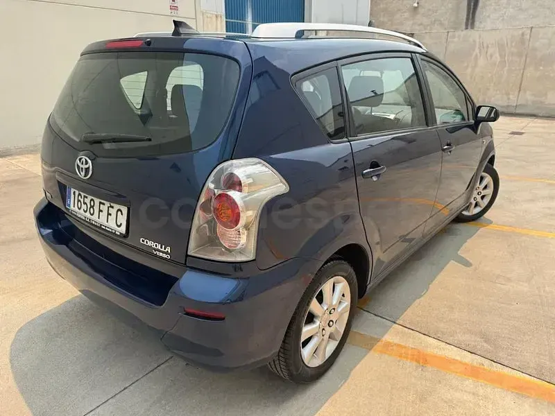 Usado Toyota Corolla Verso Luna 129 CV (94 kW) 2006 Azul Monovolumen