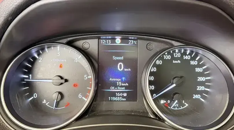 Usado Nissan Qashqai N-Connecta 110 CV (80 kW) 2018 Sapporo white (sólido) SUV