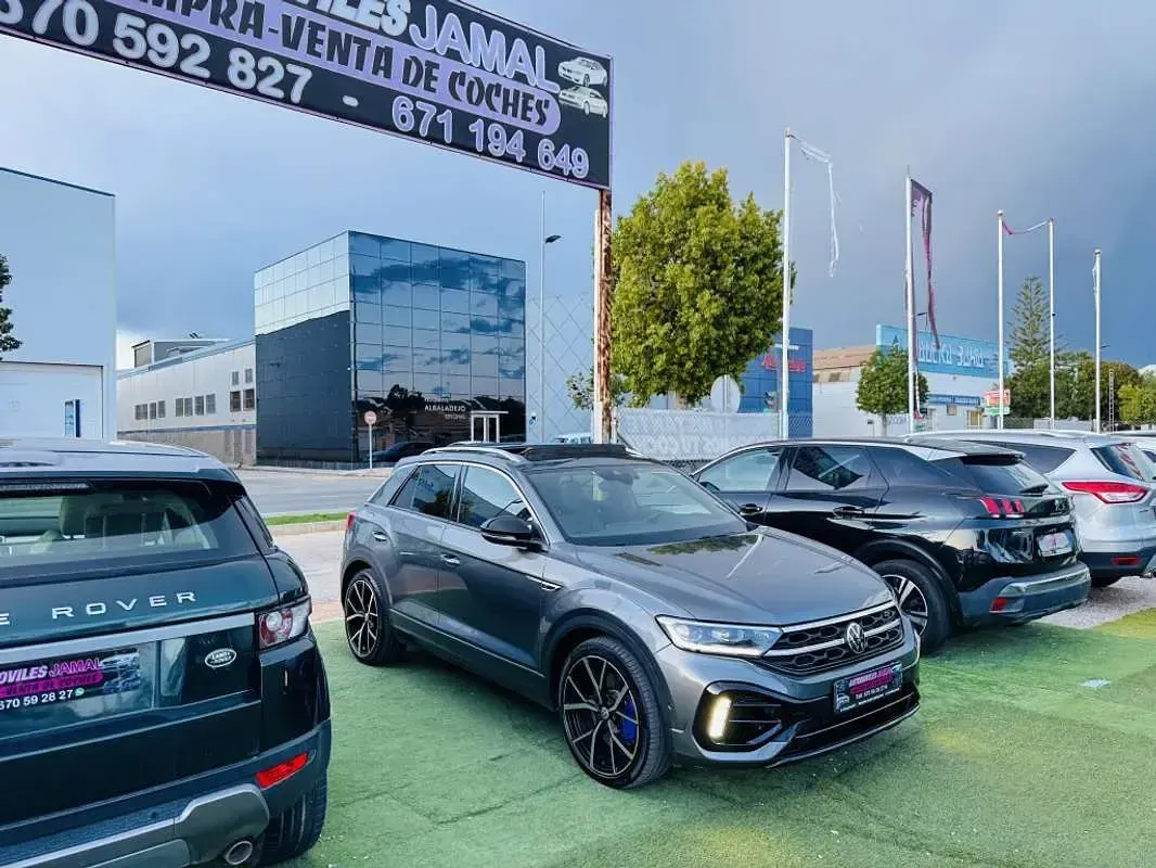 Usado VW T-Roc R 300 CV (220 kW) 2022 Gris / plata SUV