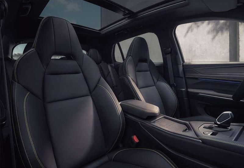 Usado Lynk & Co 01 179 CV (131 kW) 2023 Negro SUV