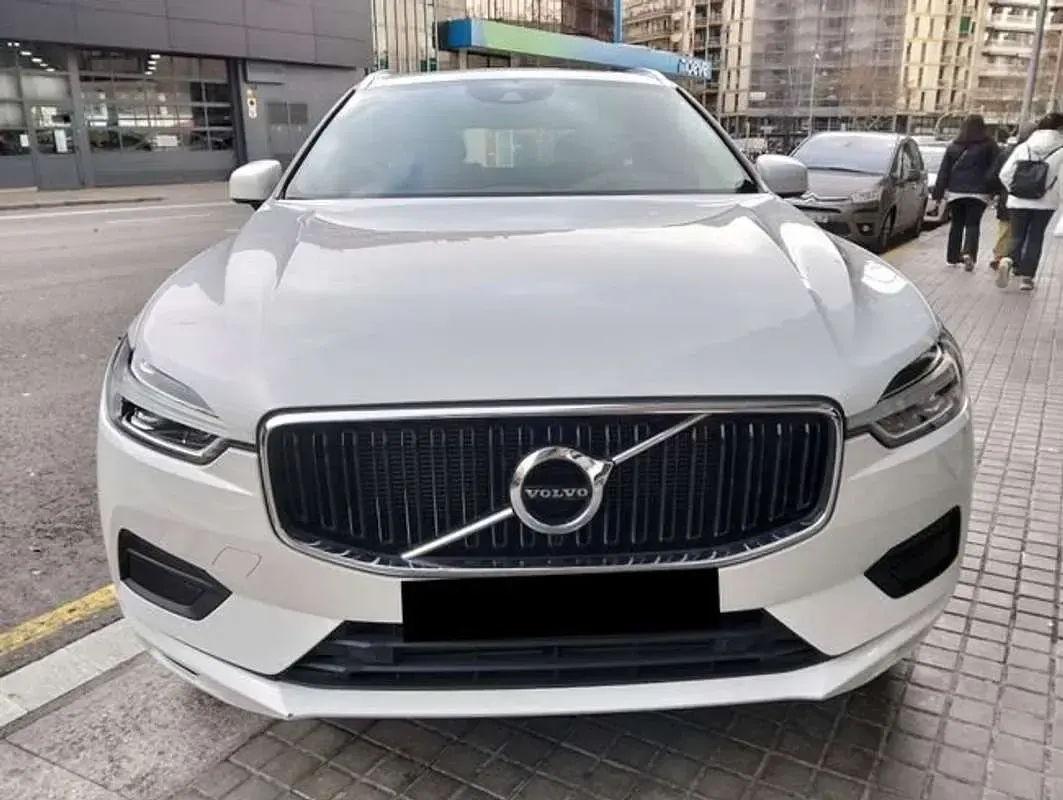 Begagnad Volvo XC60 190 HK (139 kW) 2022 Vit SUV