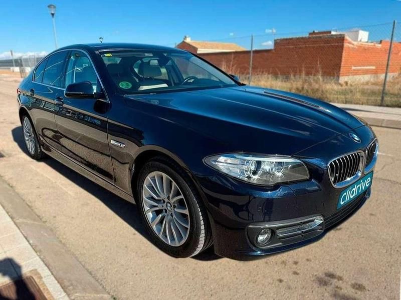 Usado BMW 520 Luxury Line 197 CV (144 kW) 2016 Azul Berlina