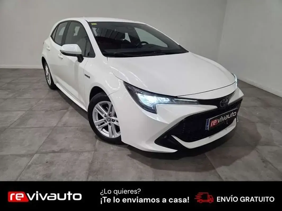 Usado Toyota Corolla Active 122 CV (89 kW) 2021 Blanco Berlina