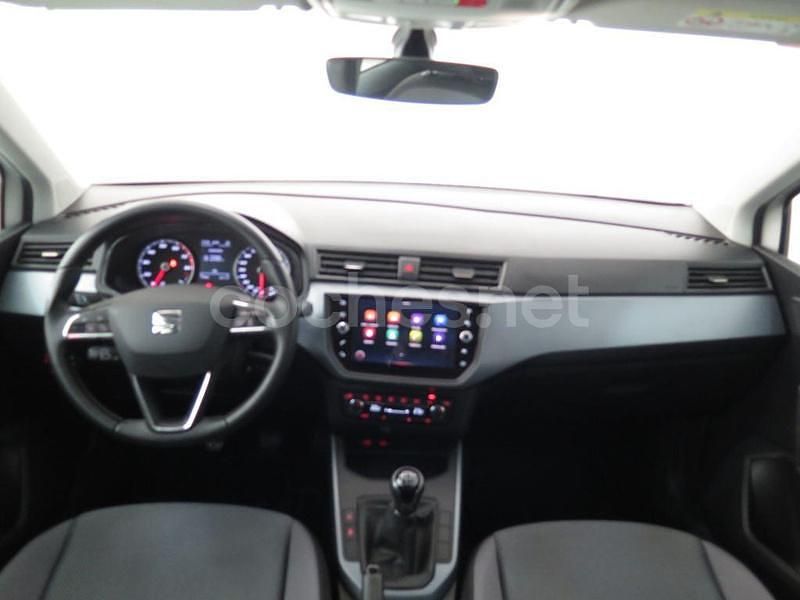 Usado Seat Arona Style 110 CV (80 kW) 2021 Blanco SUV