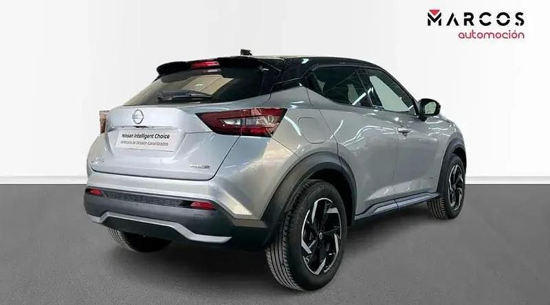 Usado Nissan Juke N-Connecta 143 CV (105 kW) 2023 Diam. silver midnight black metalizado SUV