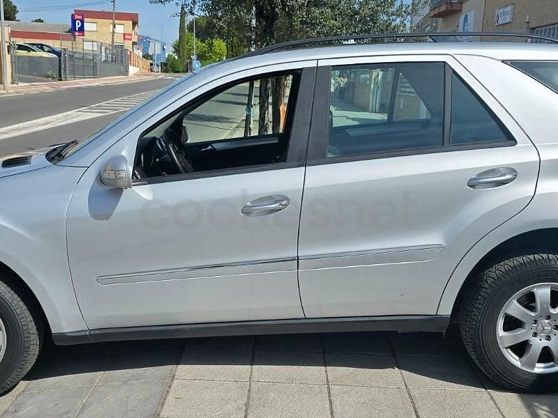Usado Mercedes ML280 190 CV (139 kW) 2006 Gris / plata SUV