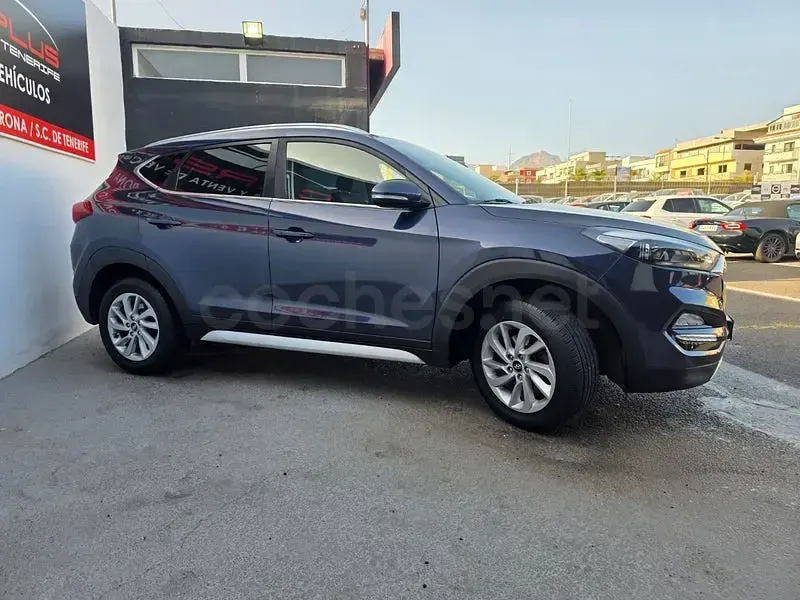 Usado Hyundai Tucson 131 CV (96 kW) 2018 Azul SUV