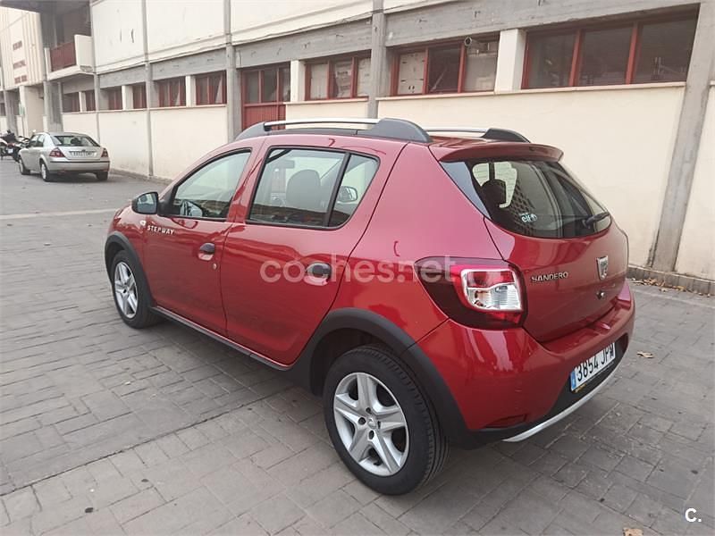 Rojo Usado 2016 Dacia Sandero Stepway Utilitario | 4799 € (Super precio) - Imagen 1/4