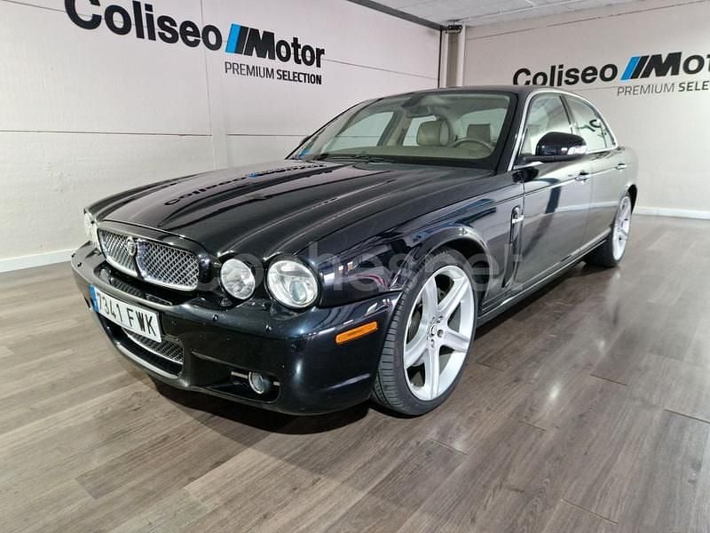 Usado Jaguar XJ8 Executive 298 CV (219 kW) 2007 Negro Berlina