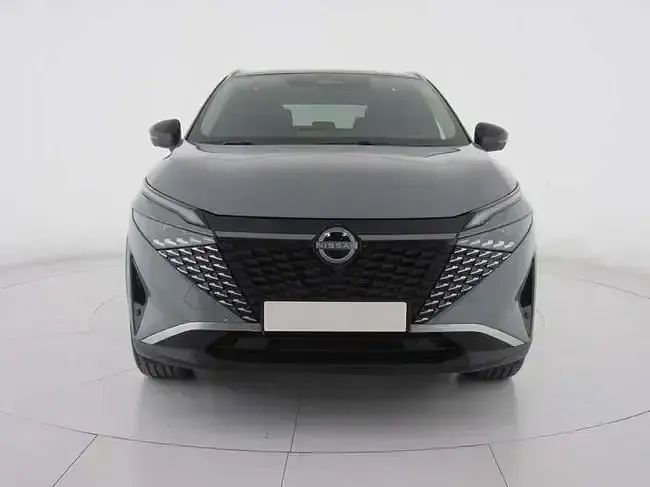 Usado Nissan Qashqai N-Connecta 140 CV (102 kW) 2025 Gris SUV