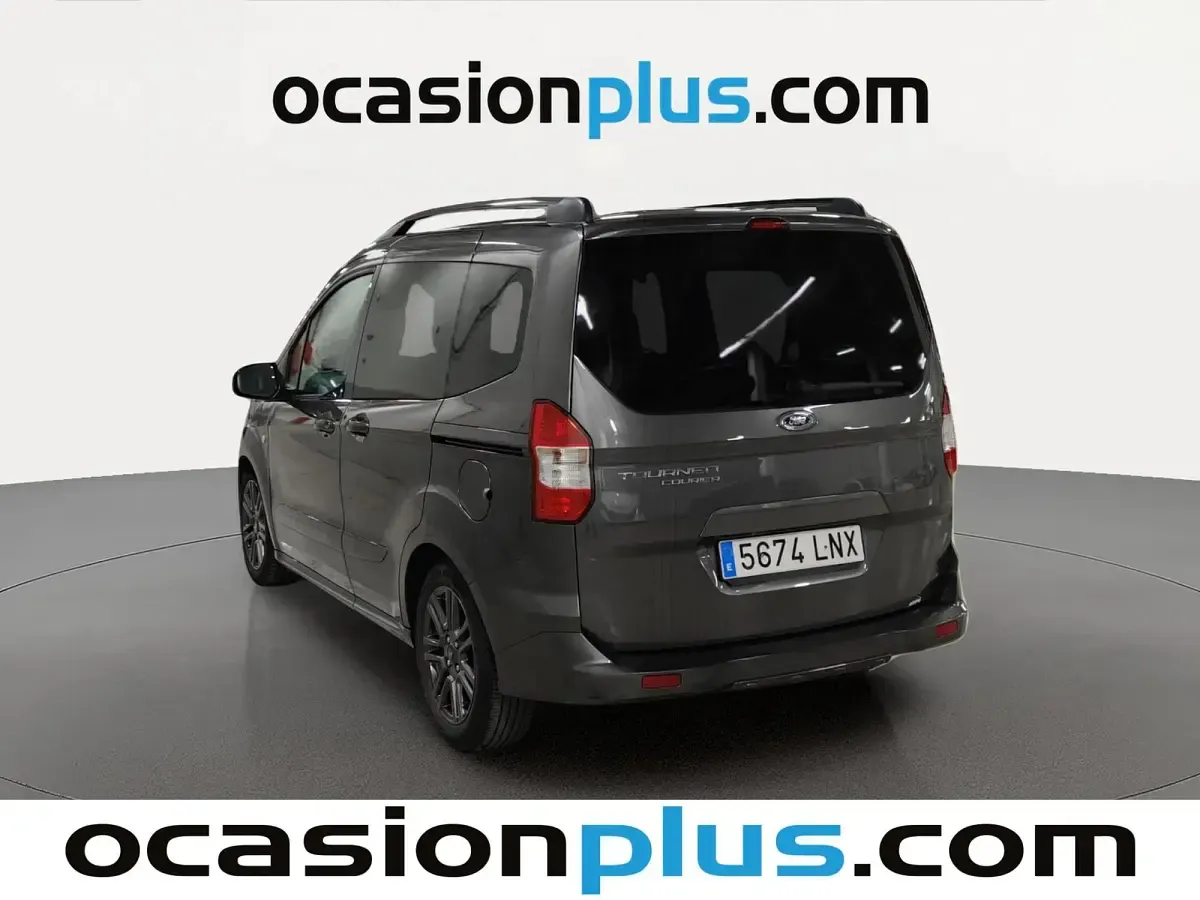 Usado Ford Tourneo Courier Sport 101 CV (74 kW) 2021 Gris Monovolumen