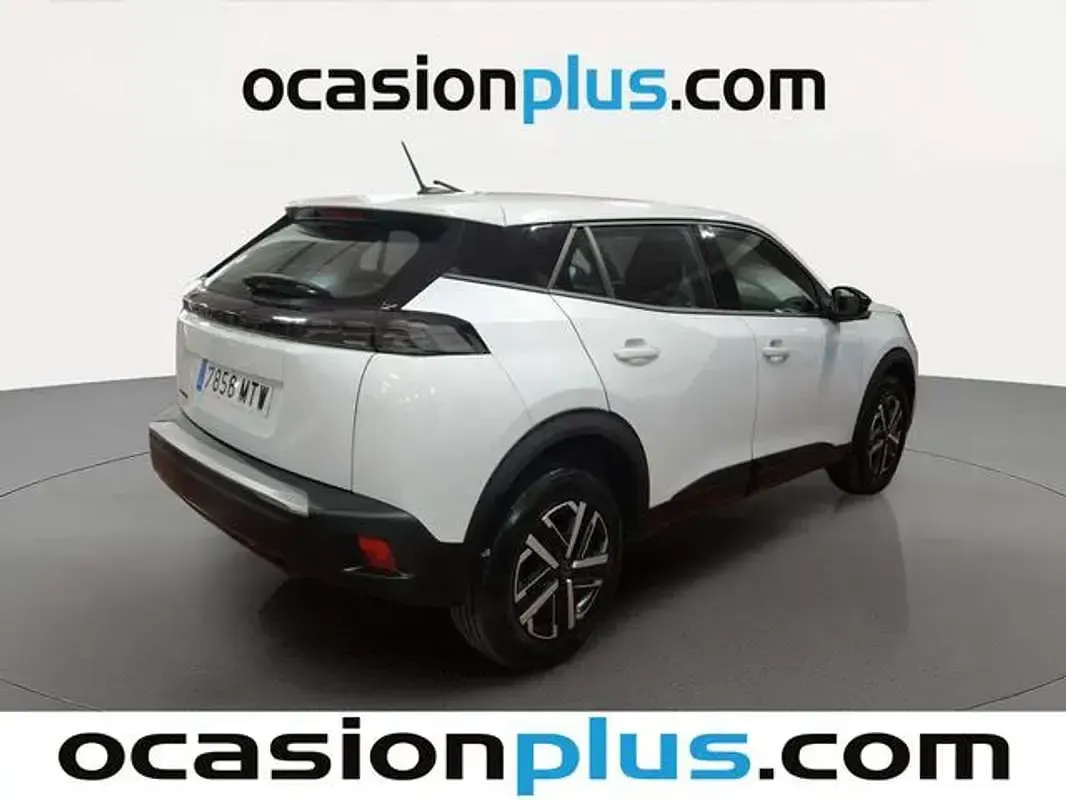 Usado Peugeot 2008 Active 102 CV (75 kW) 2024 Blanco SUV