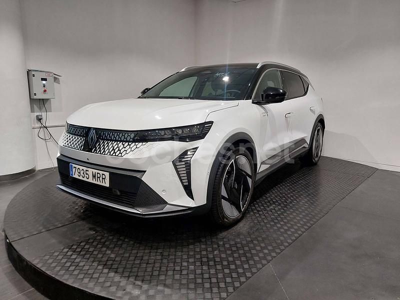 Eléctrico Usado 2024 Renault Renault Scenic E-Tech Iconic SUV | 43.265 € - Imagen 1/4