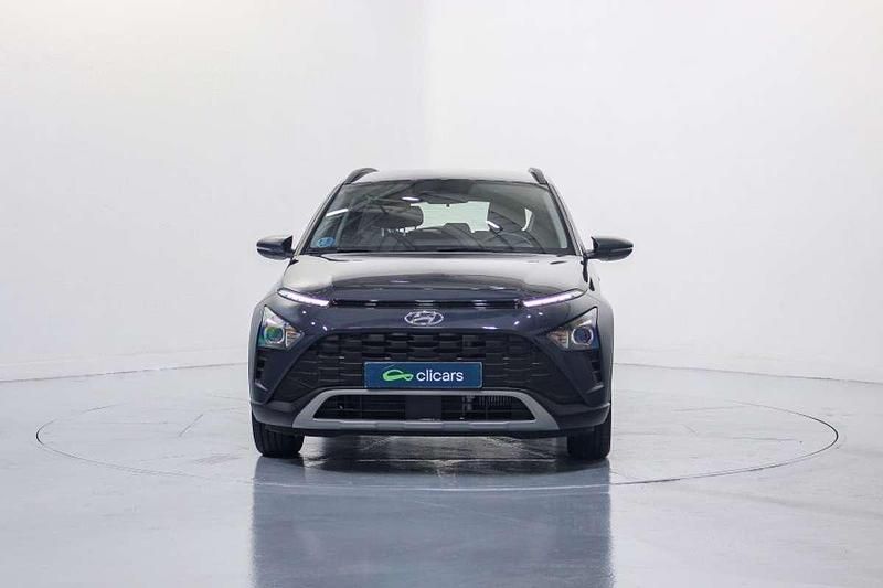 Usado Hyundai Bayon 101 CV (74 kW) 2024 Gris SUV
