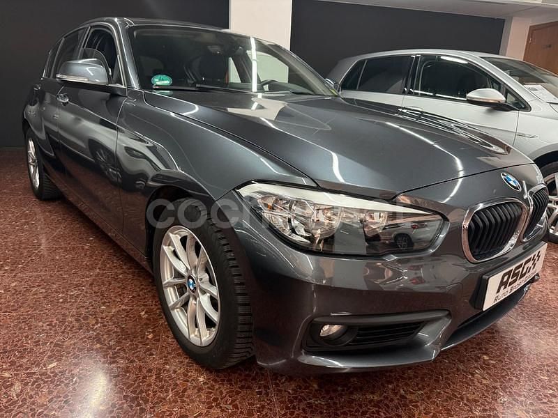 Usado BMW 116 Advantage 109 CV (80 kW) 2016 Gris / plata Utilitario