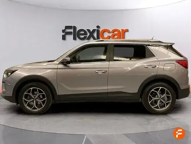 Usado SsangYong Korando 163 CV (119 kW) 2024 Gris SUV