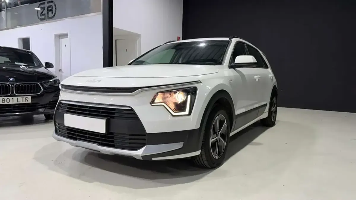 Usado Kia Niro 141 CV (103 kW) 2022 Blanco SUV