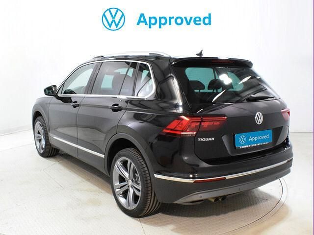 Usado VW Tiguan Sportline 150 CV (110 kW) 2018 Negro SUV