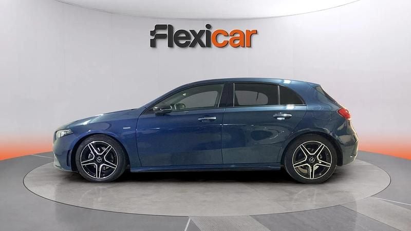 Usado Mercedes A200 150 CV (110 kW) 2022 Azul Berlina