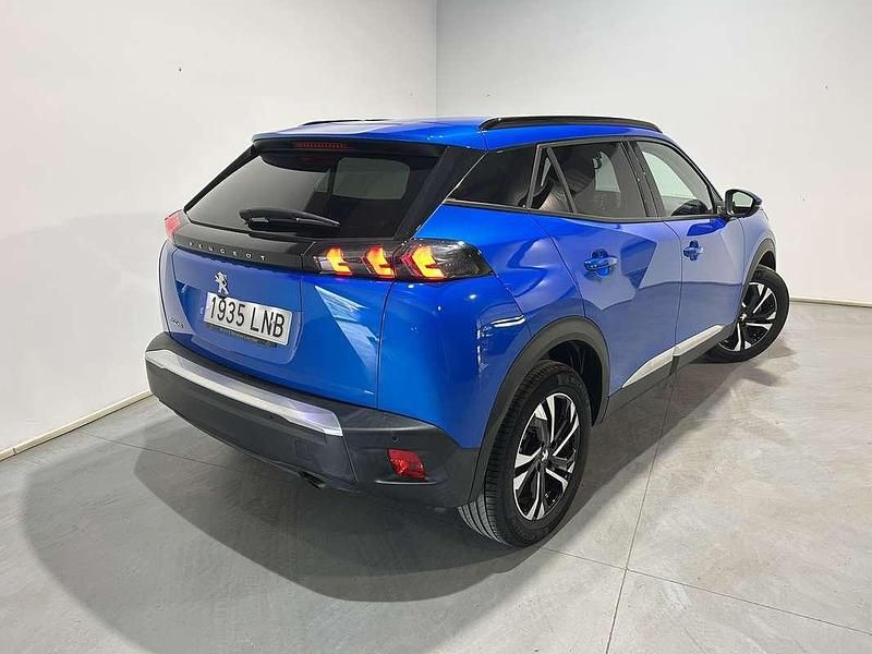 Usado Peugeot 2008 Allure 101 CV (74 kW) 2021 Azul SUV