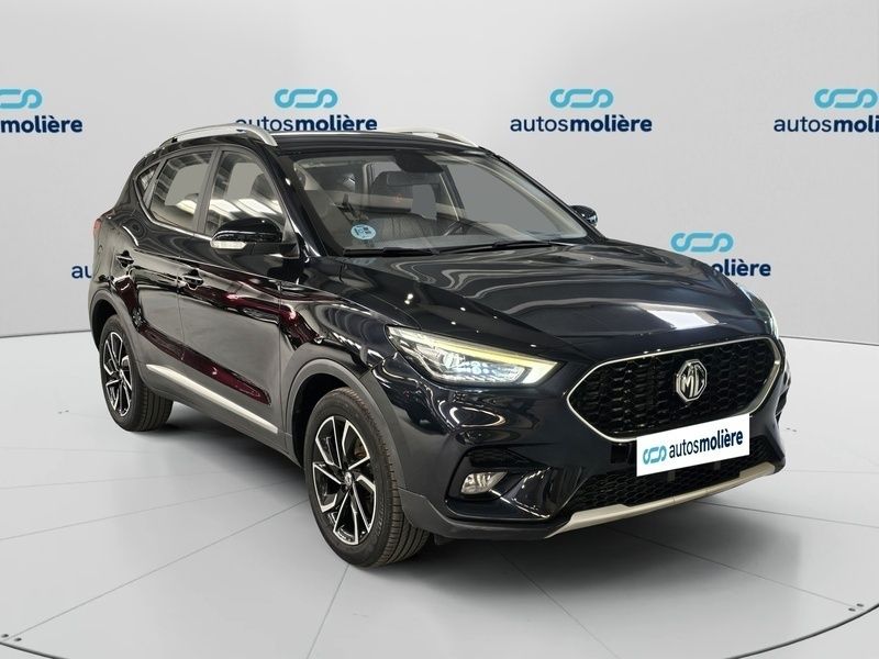 Usado MG ZS Luxury 177 CV (130 kW) 2022 Negro Berlina