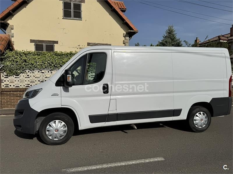 Blanco Usado 2012 Fiat Ducato 33 Van | 14.999 € - Imagen 1/4