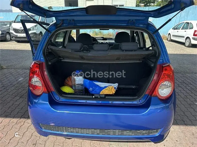 Usado Chevrolet Aveo LS 84 CV (61 kW) 2010 Azul Berlina