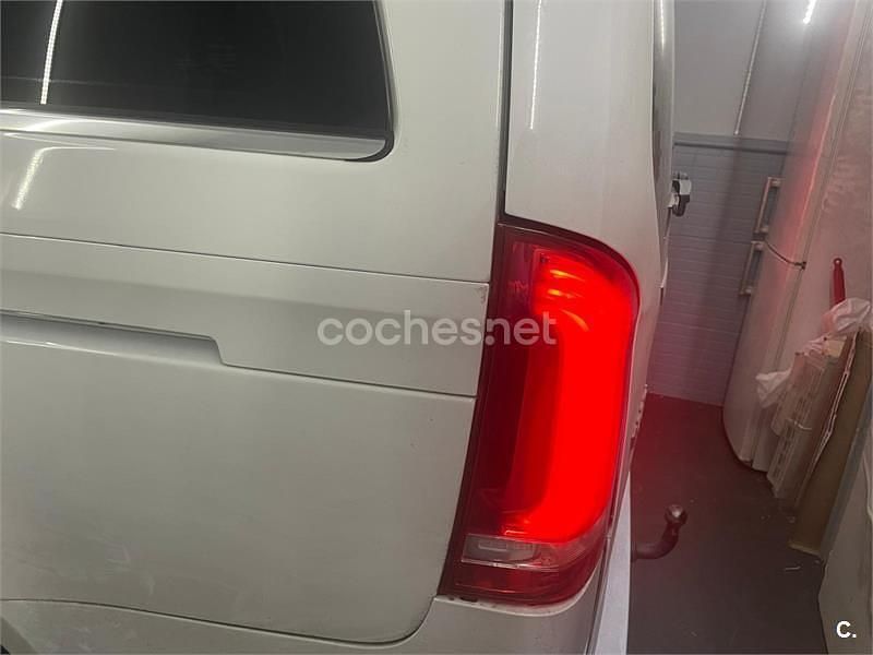 Usado Mercedes V220 Exclusive 163 CV (119 kW) 2016 Blanco Monovolumen
