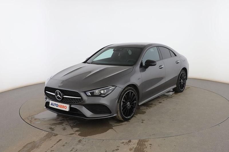 Usado Mercedes CLA250e AMG line 218 CV (160 kW) 2020 Gris Berlina